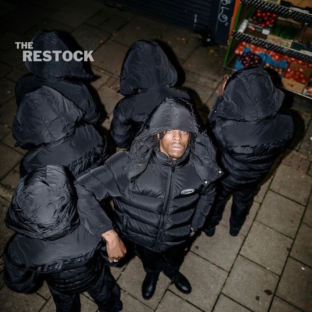 Preloved Trapstar Hyperdrive Detachable Hooded Puffer Jacket - Blackout