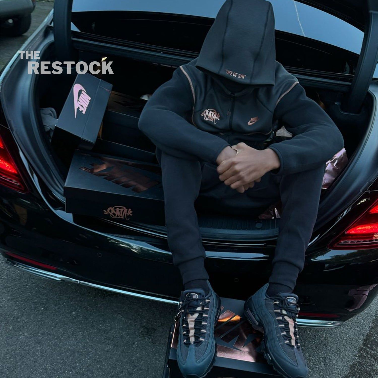 Nike x Syna World Tech Fleece Tracksuit - Black / Bronze