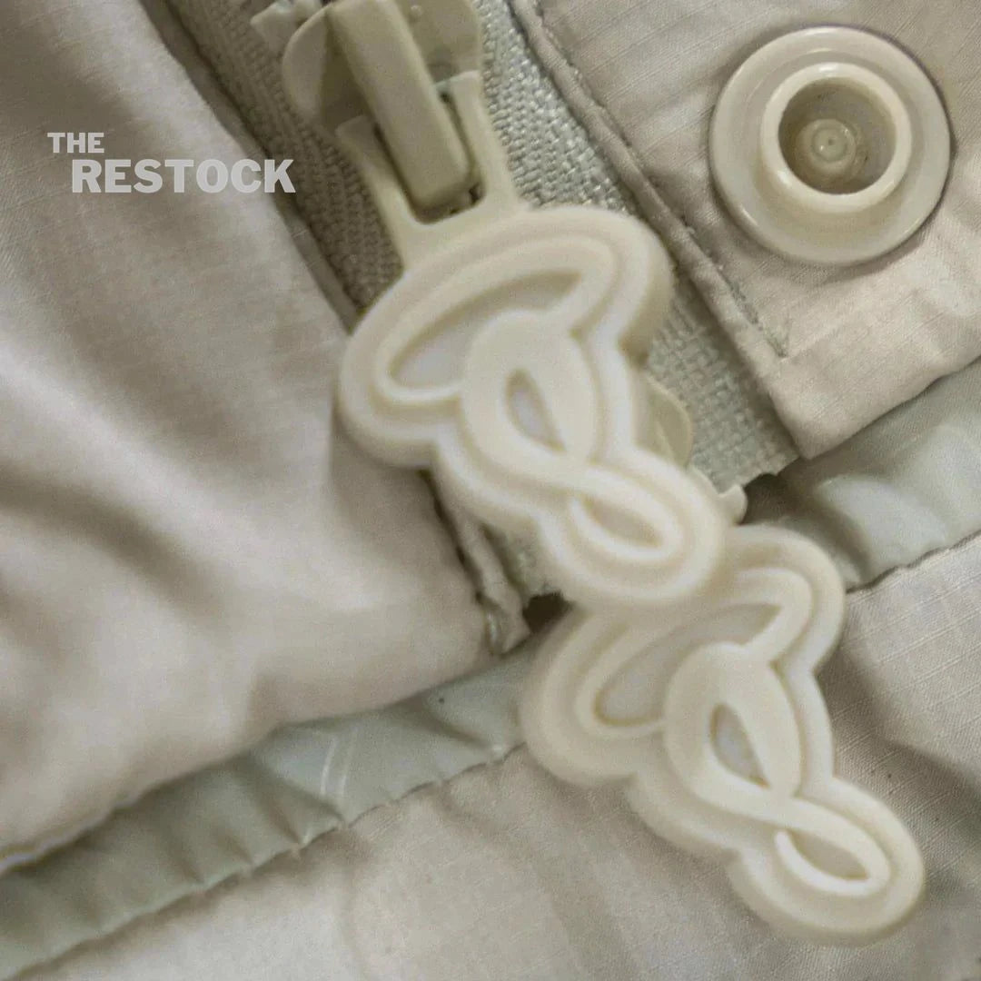 Syna World Logo Puffer Jacket - Cream