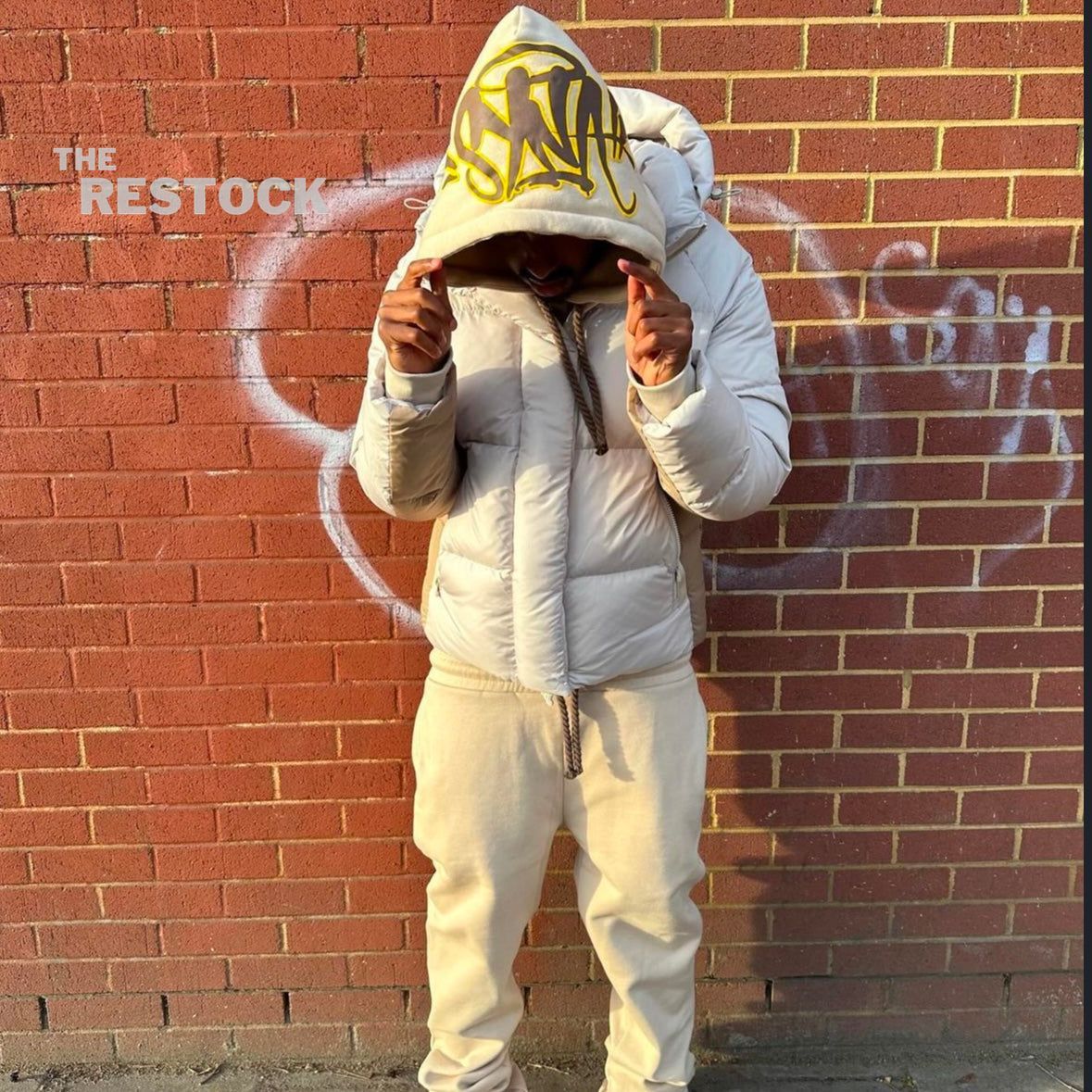 Syna World Logo Puffer Jacket - Cream