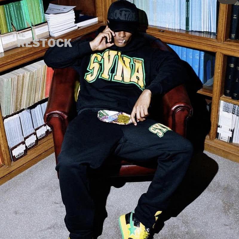 Syna World College Logo Tracksuit - Black / Yellow