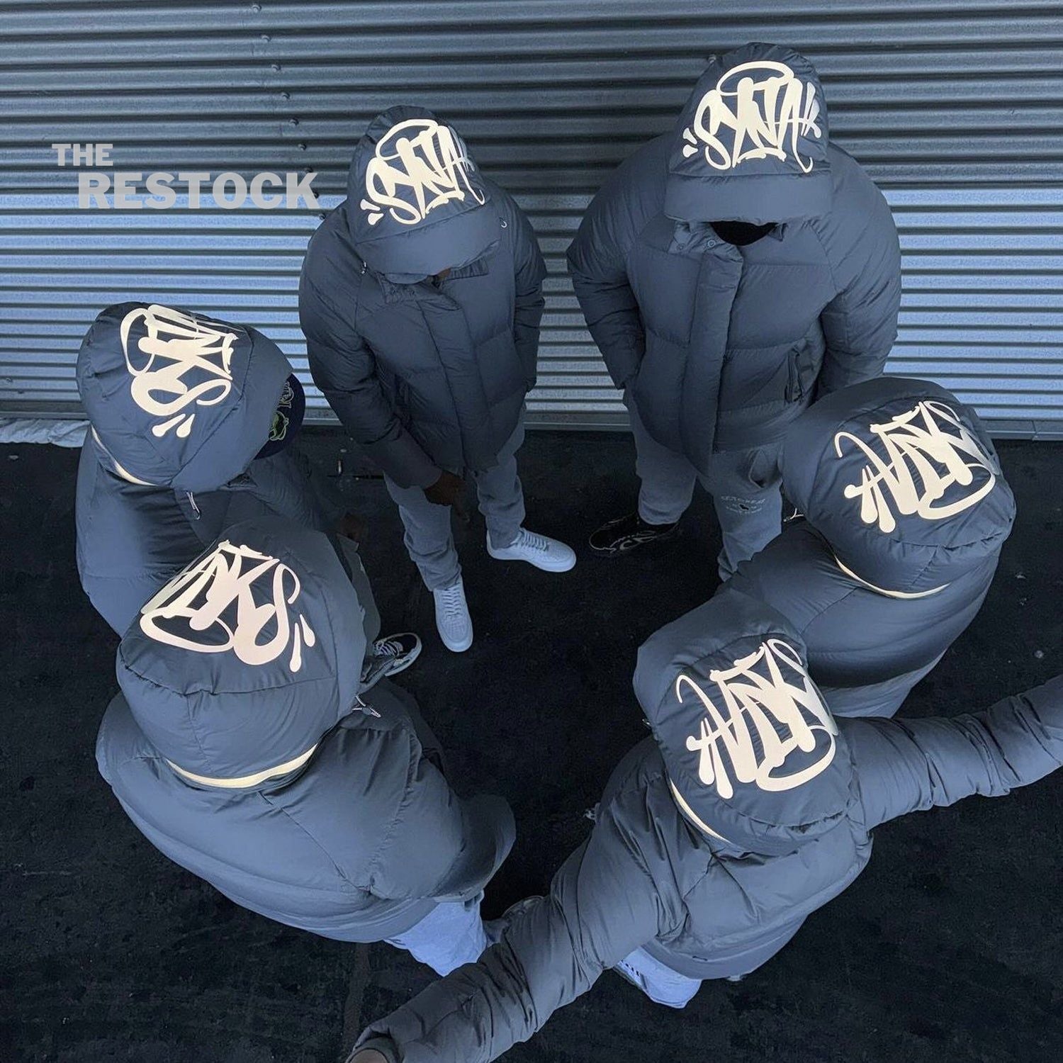 Syna World Logo Puffer Jacket -Grey